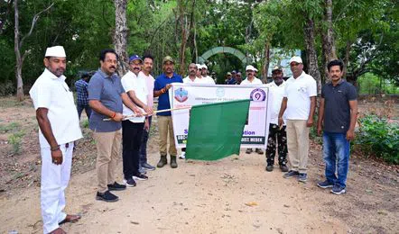 ప్రకృతిని, పక్షులను సంరక్షించేందుకు బర్డ్‌వాక్‌ : అదనపు కలెక్టర్‌