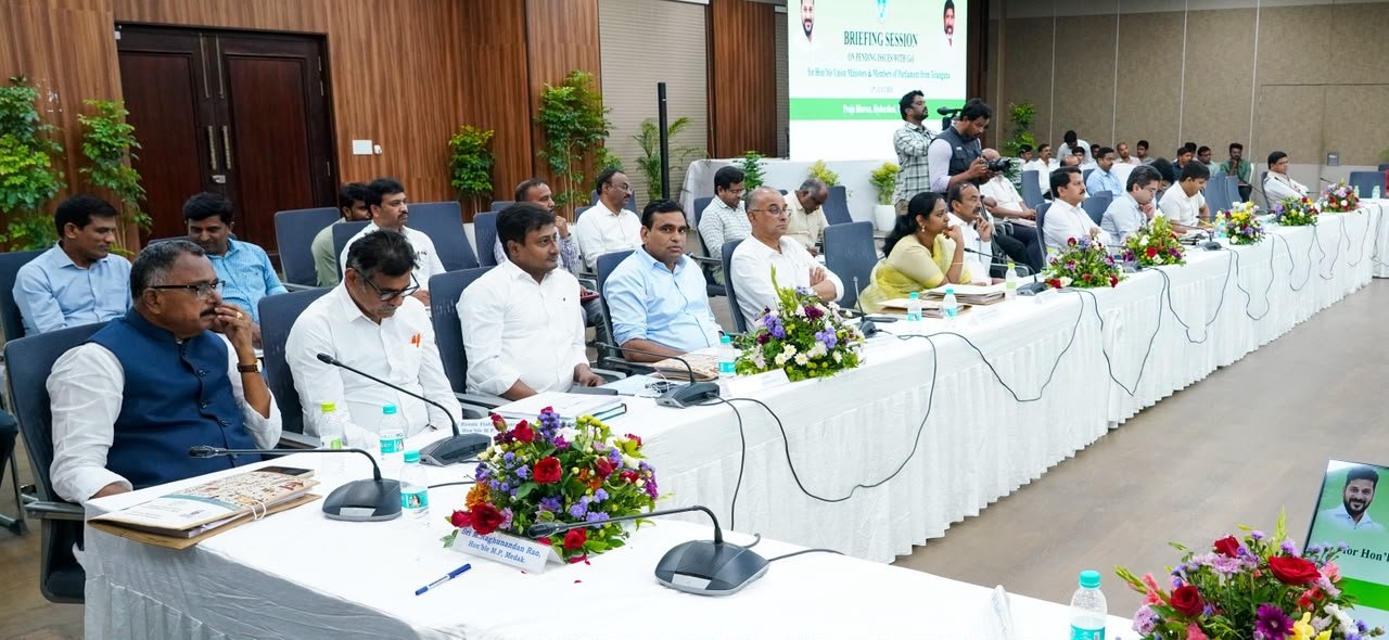 రాష్ట్ర ప్రయోజనాలే పరమావధిగా పనిచేయాలి - Additional Image